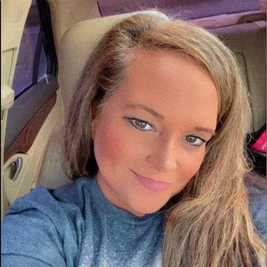 Meet your Posher, Christie